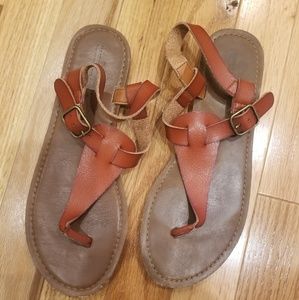 Mossimo sandals size 7 chestnut color